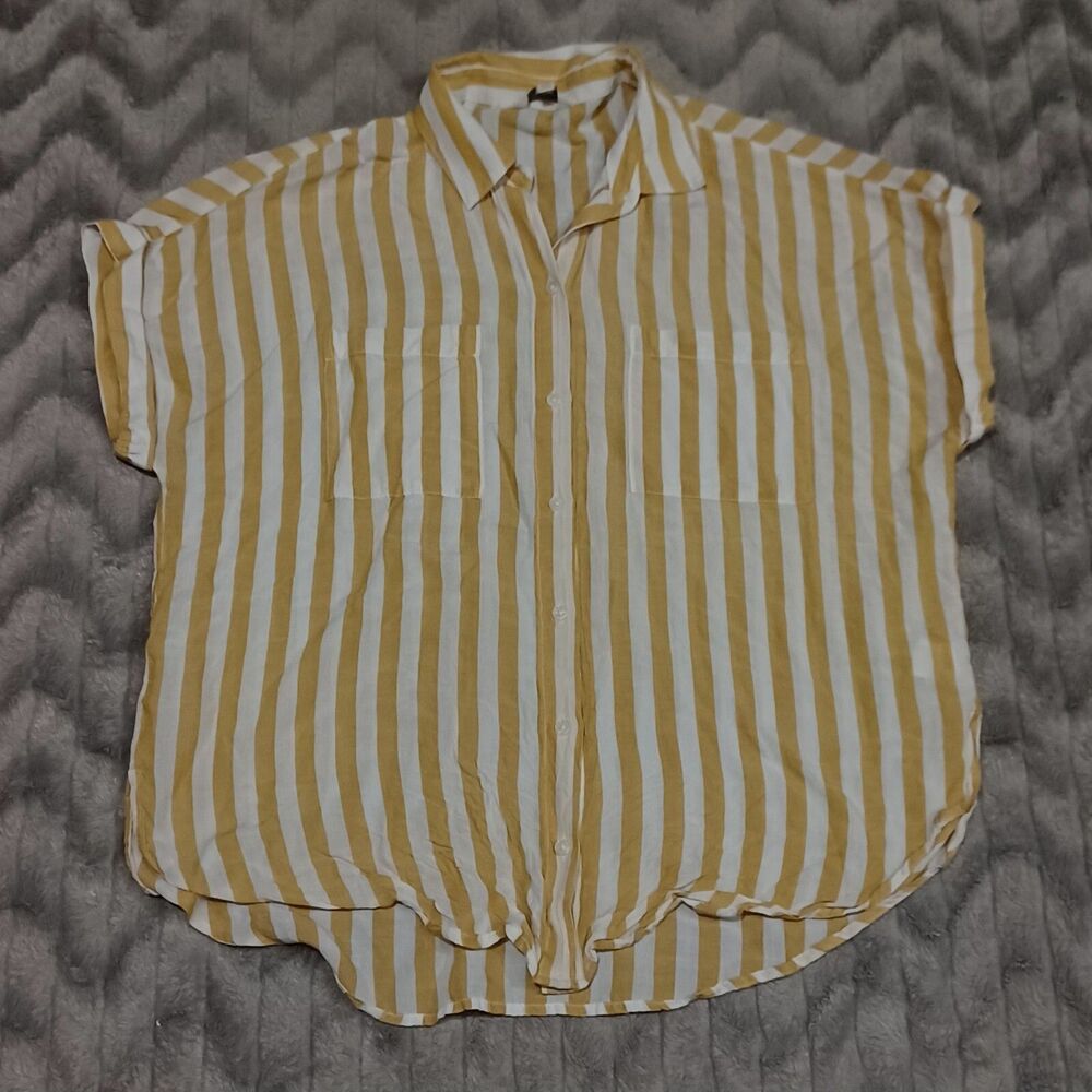 Lucky Brand Womens Size M Yellow Stripe Short Sleeve Button Up Shirt
